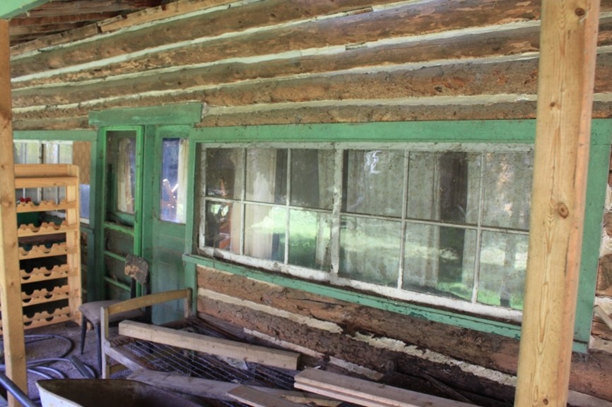 Robertson Cabin at South Cooking Lake.